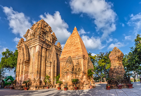hinh-anh-di-tim-nhung-dieu-doc-dao-ma-Nha-Trang-an-giau-ngay-dau-xuan-so-5