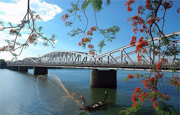 cau-trang-tien-hue-1_1624875771